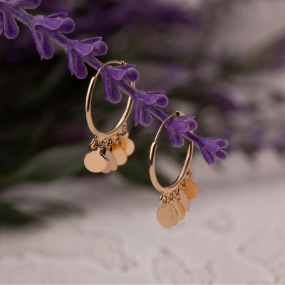 گوشواره طلا زنانه حلقه ای مدل سکه‌باران با پنج آویز پولکی کد GE0141