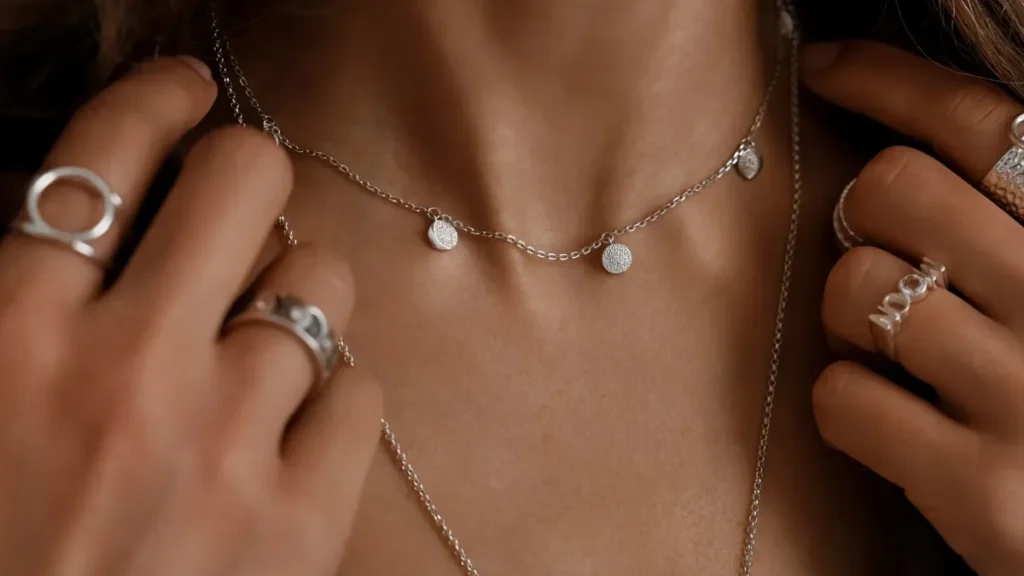 آیا روش های تشخیص طلا سفید از نقره در خانه مطمئن هستند؟