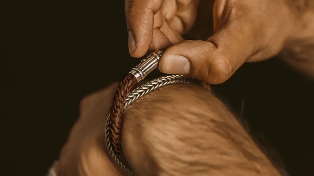 سایز دستبند مردانه