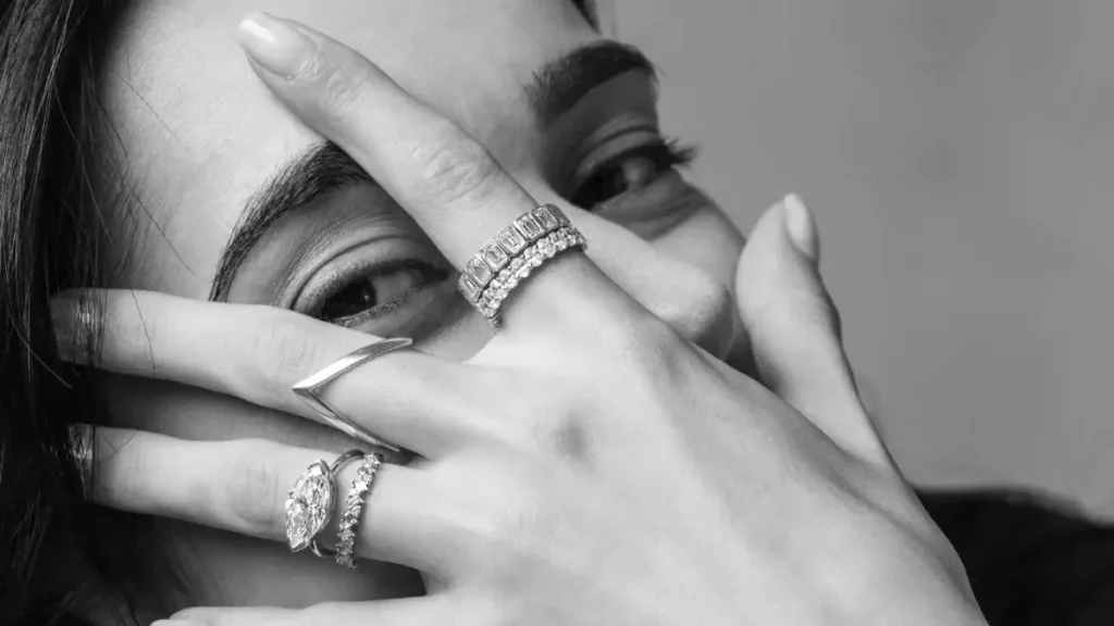 تعبیر دیدن انگشتر طلا در خواب