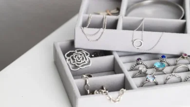 آیا زنجیر نقره پلاک طلا را میخورد؟