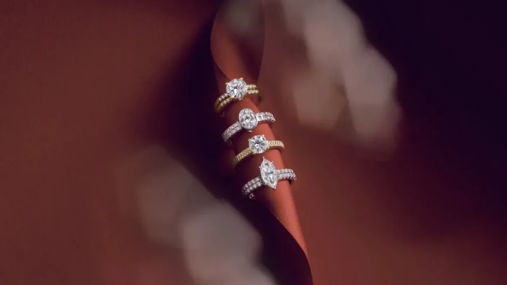 مقایسه طلا و جواهر